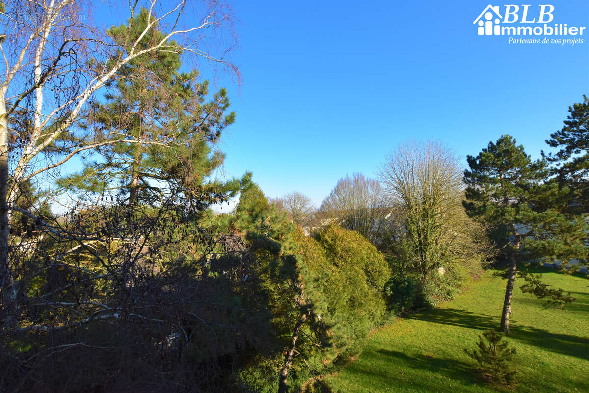 Appartement à LES ESSARTS-LE-ROI