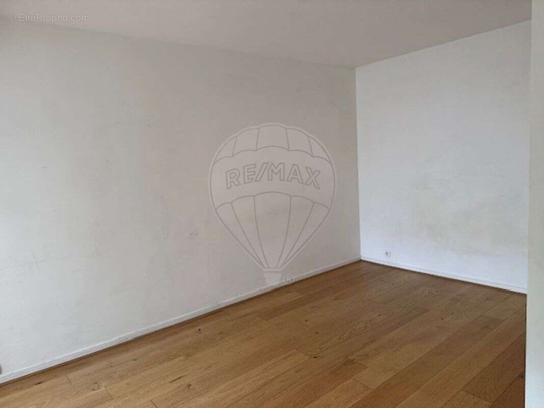 Appartement à PARIS-10E
