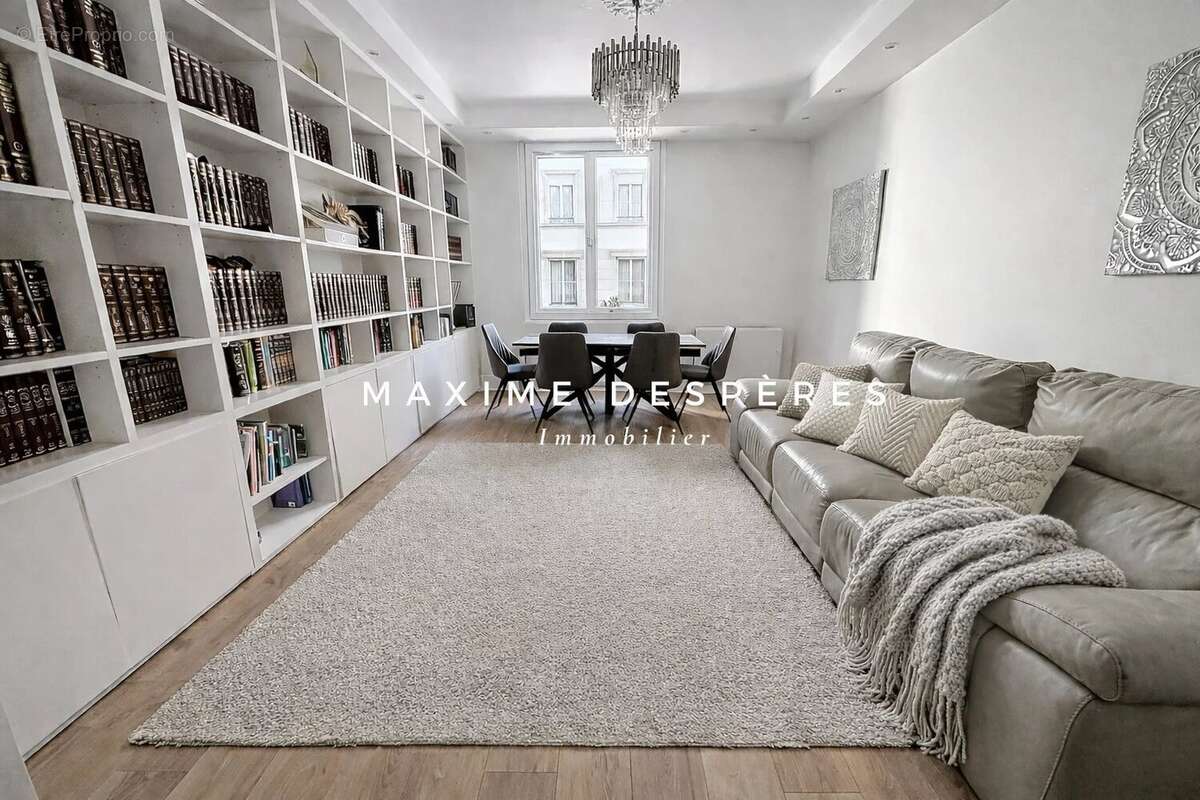 Appartement à NEUILLY-SUR-SEINE