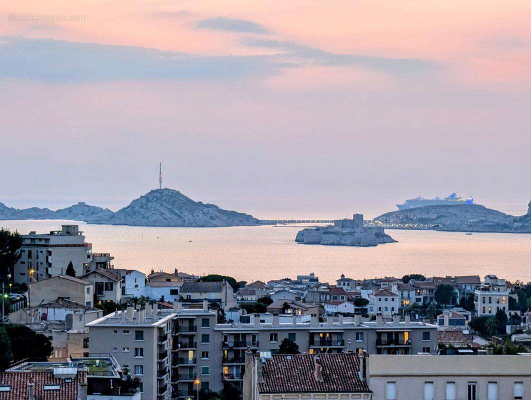 Appartement à MARSEILLE-7E