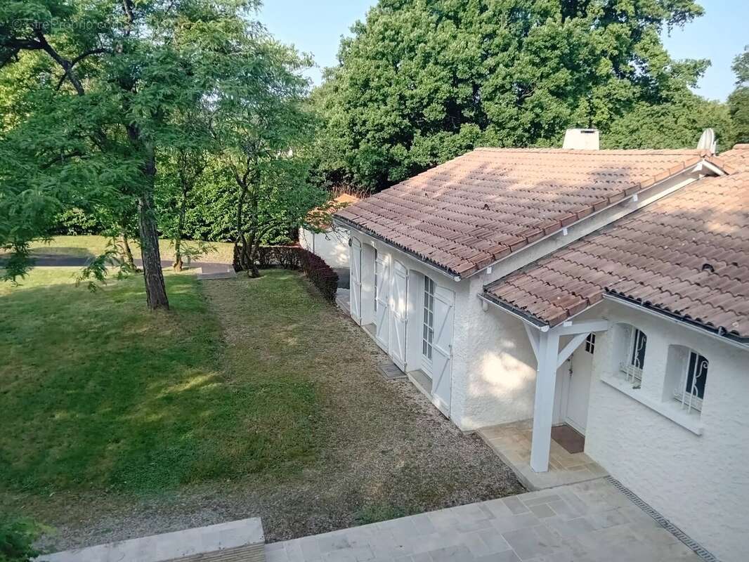 Maison à MAULEON