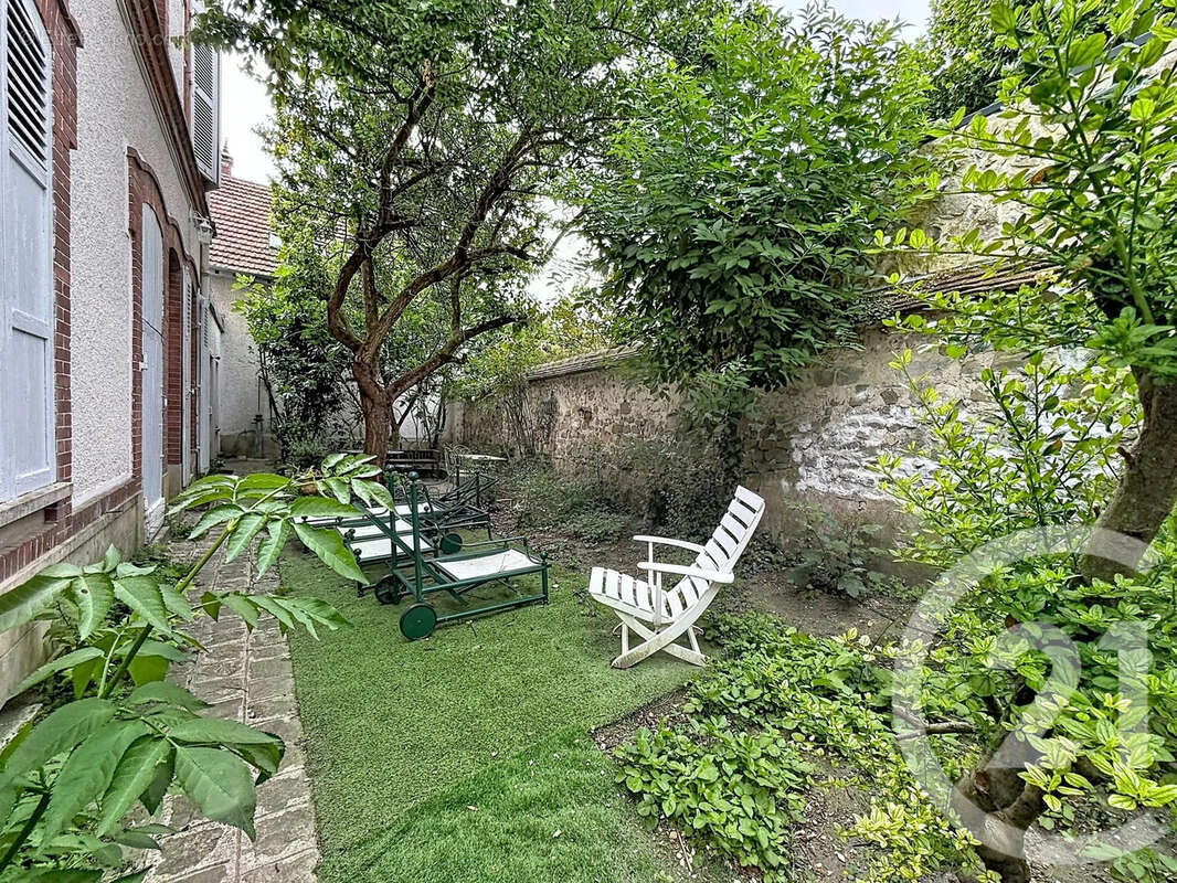 Maison 216 m² à Fontainebleau  - photo 2