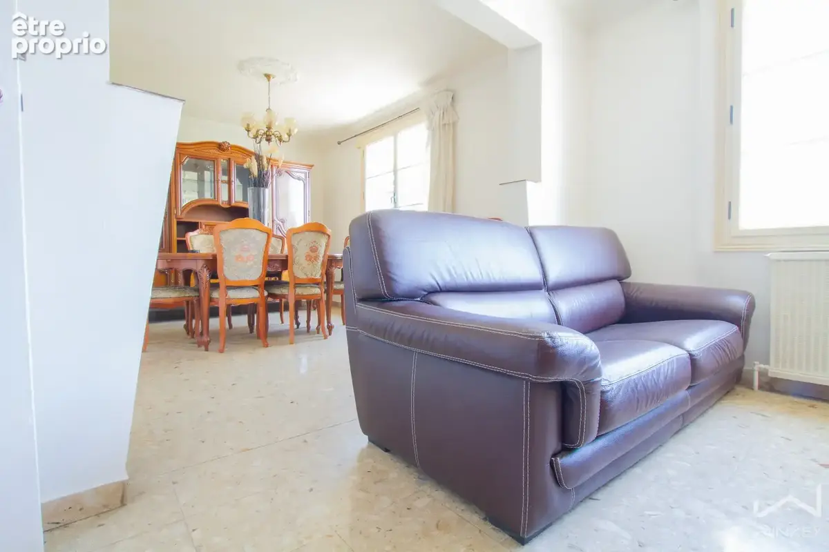 Une maison familiale au calme, à proximité de toutes les commodités - photo 6