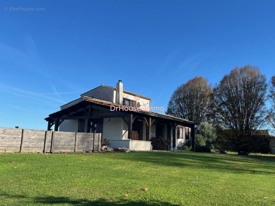 Maison à MONSEGUR