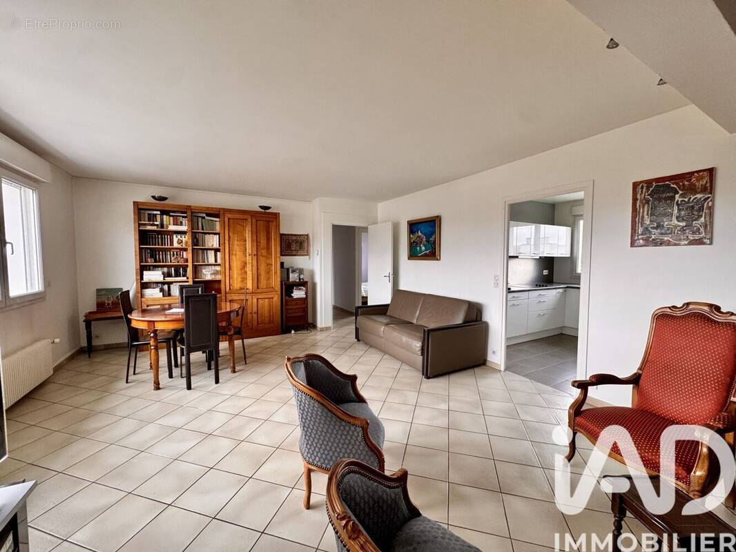 Photo 1 - Appartement à NANTERRE