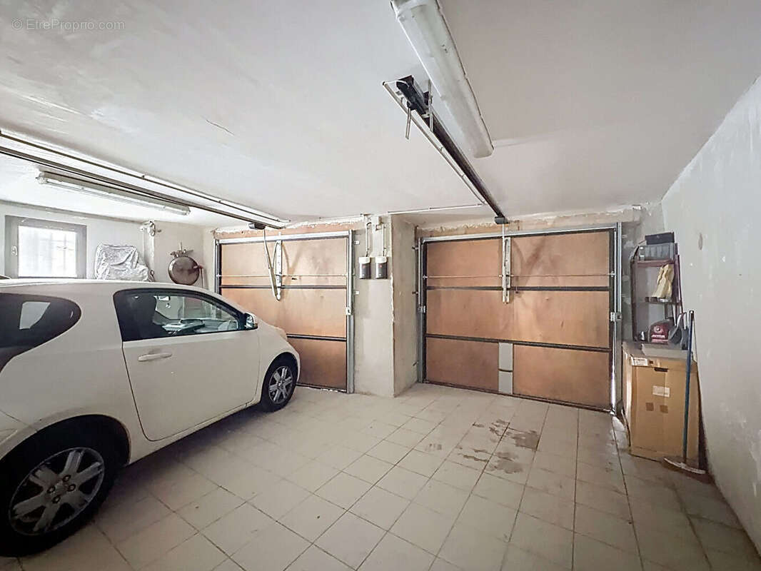 Duplex de  95.92 m2 avec Terrasse et Double Garage , Coeur Historique d'Avignon - photo 10