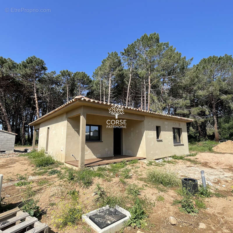 Maison à LECCI