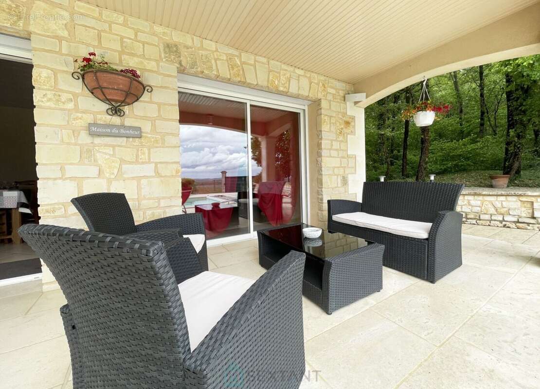 Maison d'architecte et gite avec un parc arbore de + de 4000 m² - photo 21