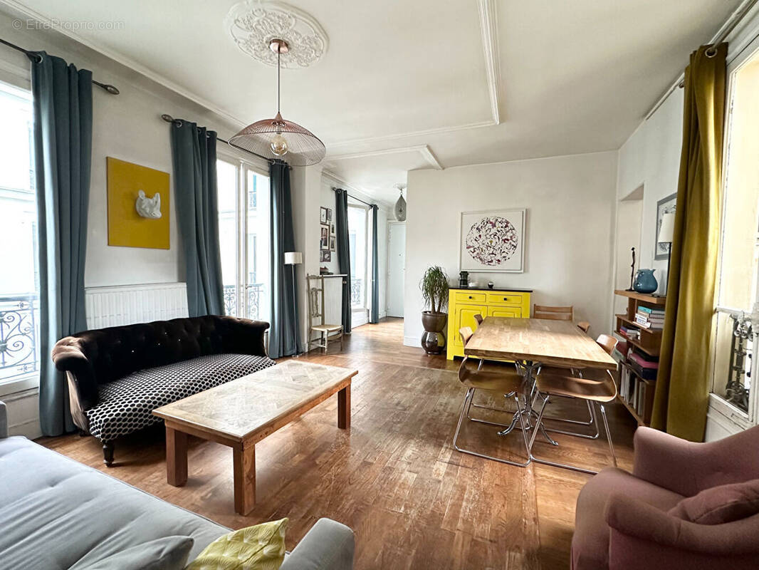 Appartement à PARIS-18E