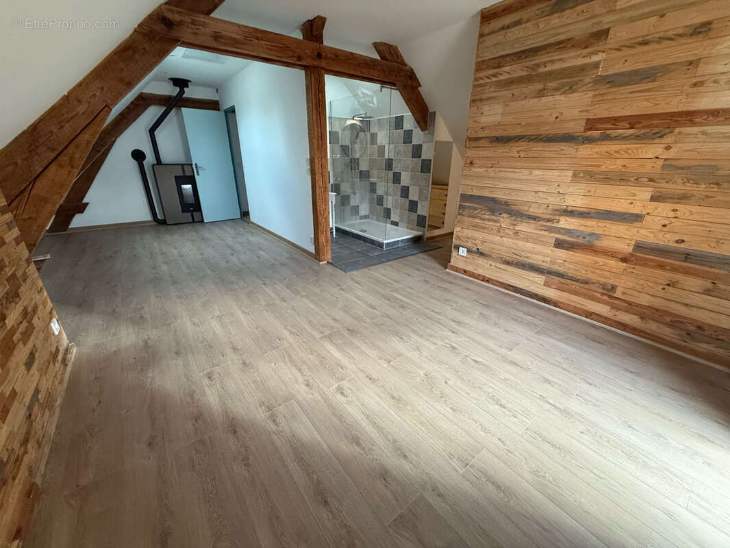 Appartement à BELLERIVE-SUR-ALLIER