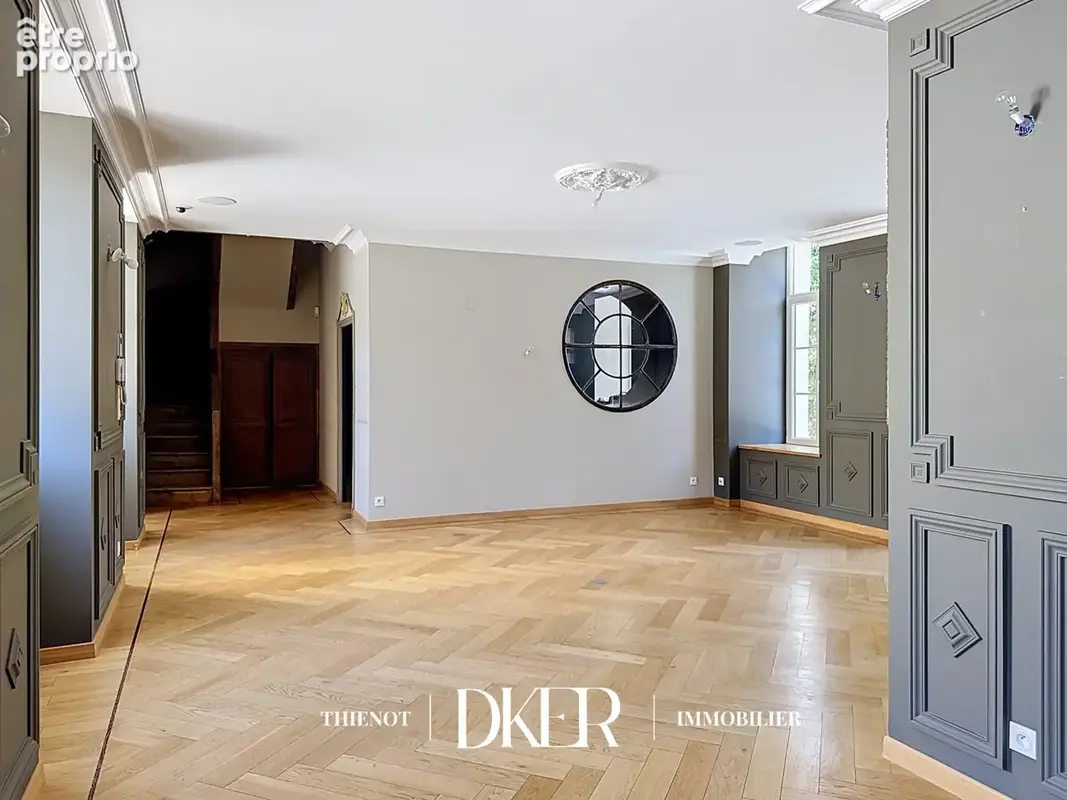 HOTEL PARTICULIER d'exception, plus de 500 m2 habitables, parc arboré et piscine extérieure chauffée - photo 8