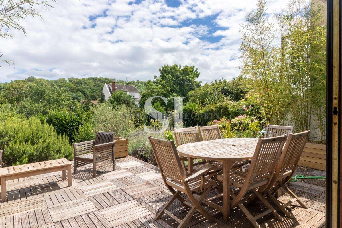 Maison 145 m² à Romainville  - photo 20