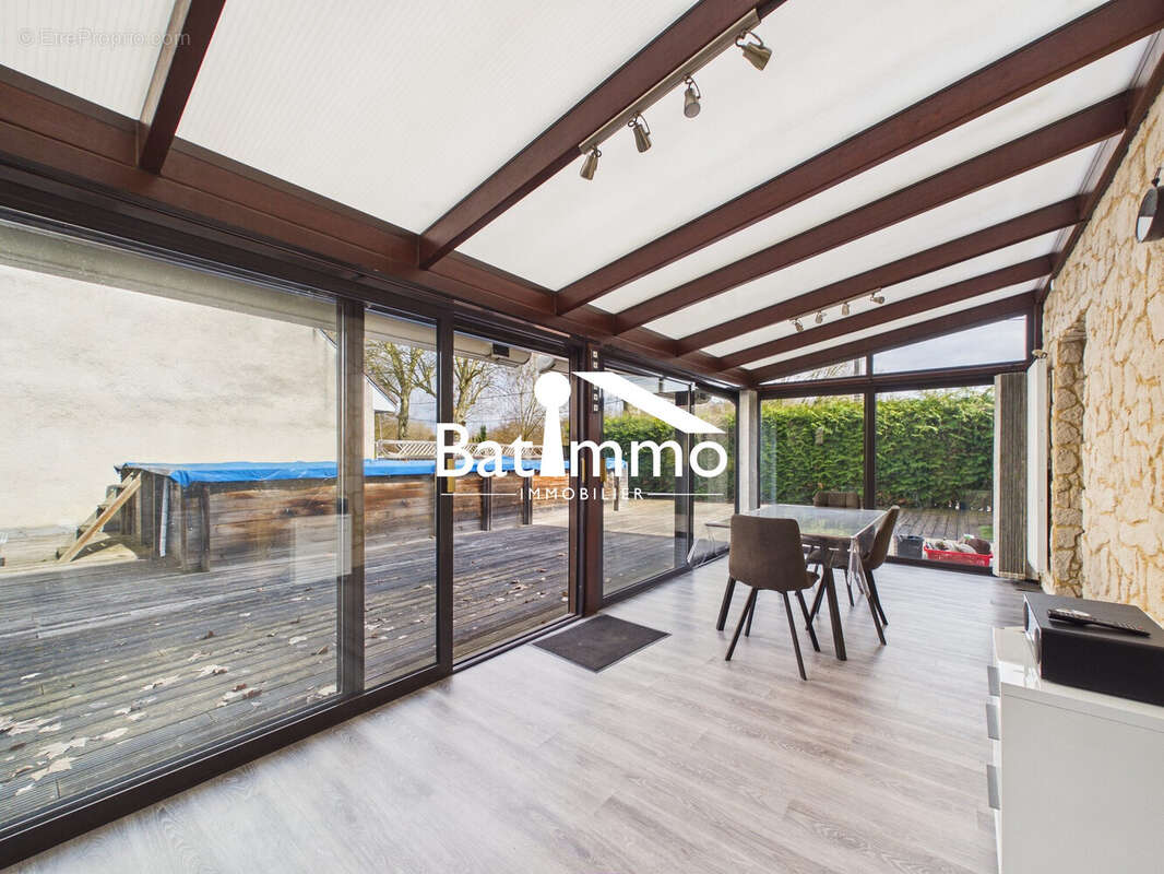 Maison à ARS-SUR-MOSELLE