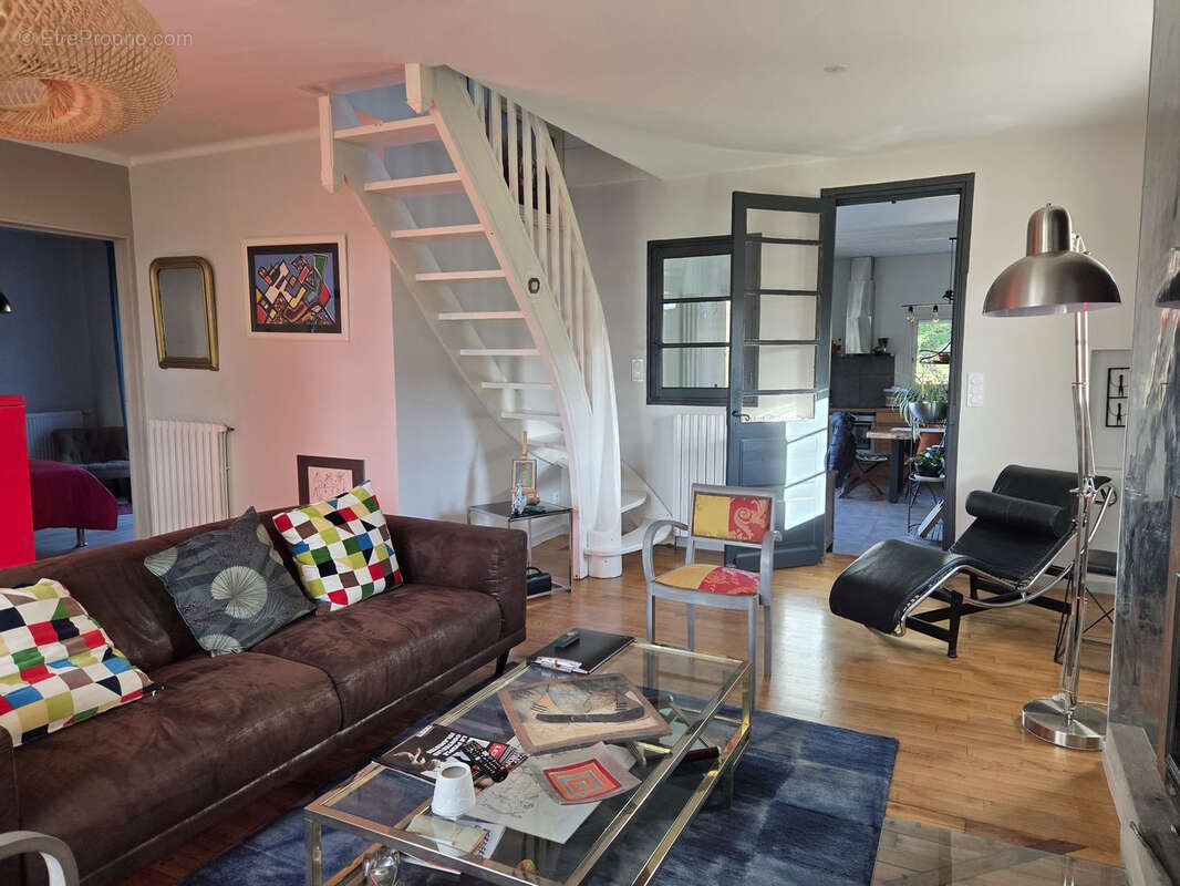 Maison à VILLEFRANCHE-DE-ROUERGUE