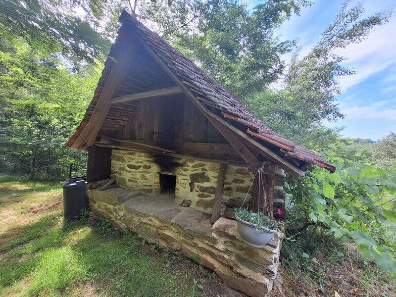 Maison à GAGNAC-SUR-CERE