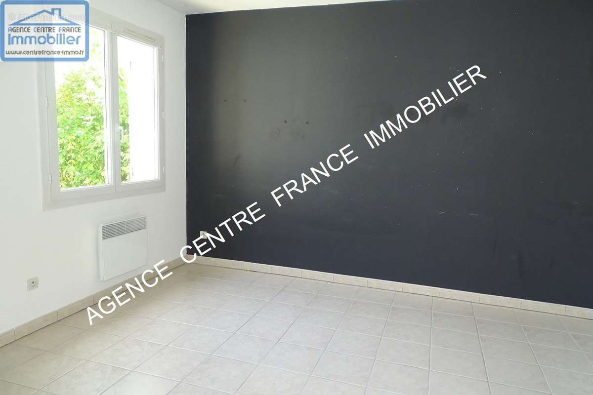 Maison à SAINT-DOULCHARD