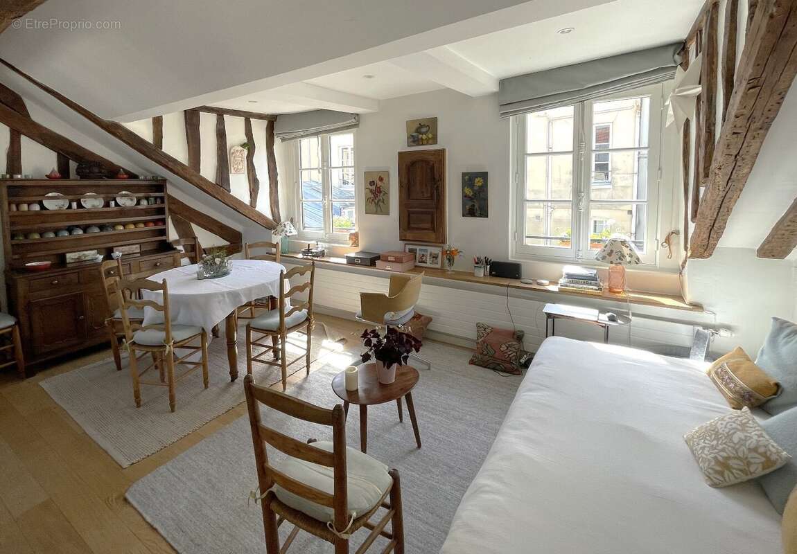 Appartement à VERSAILLES