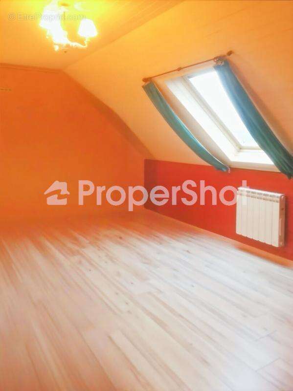 Maison à SAINT-MARTIN-LA-GARENNE