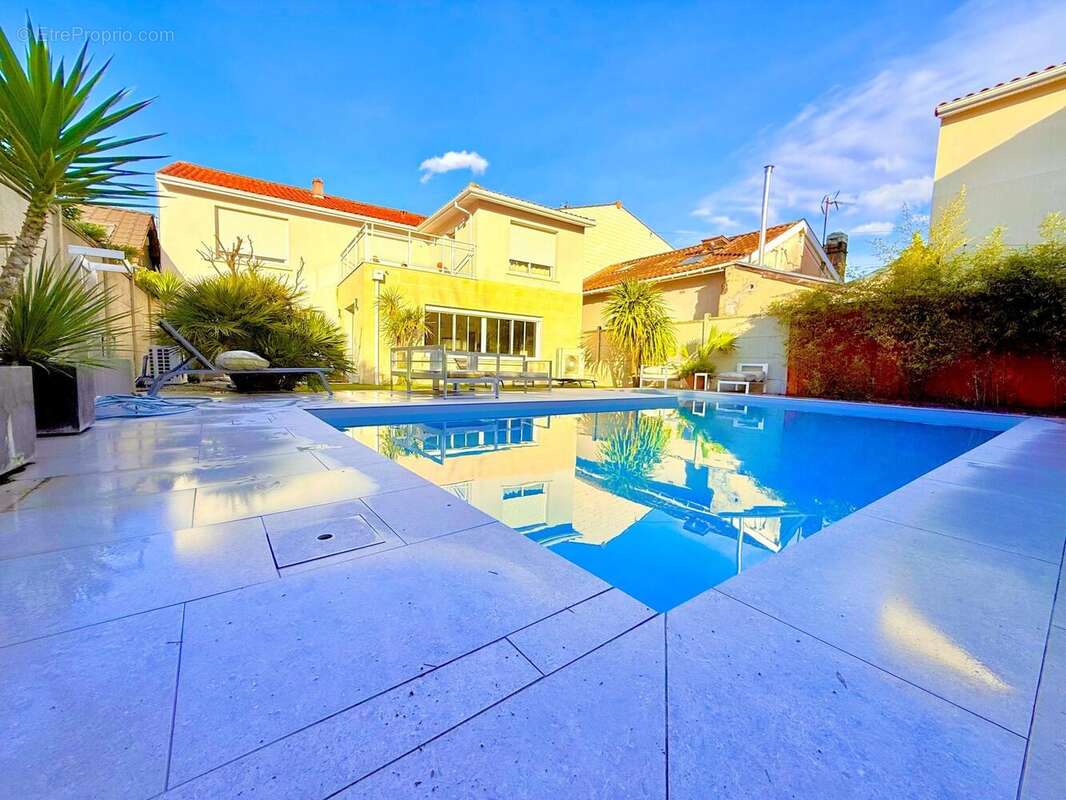 Photo 2 - Maison à BORDEAUX