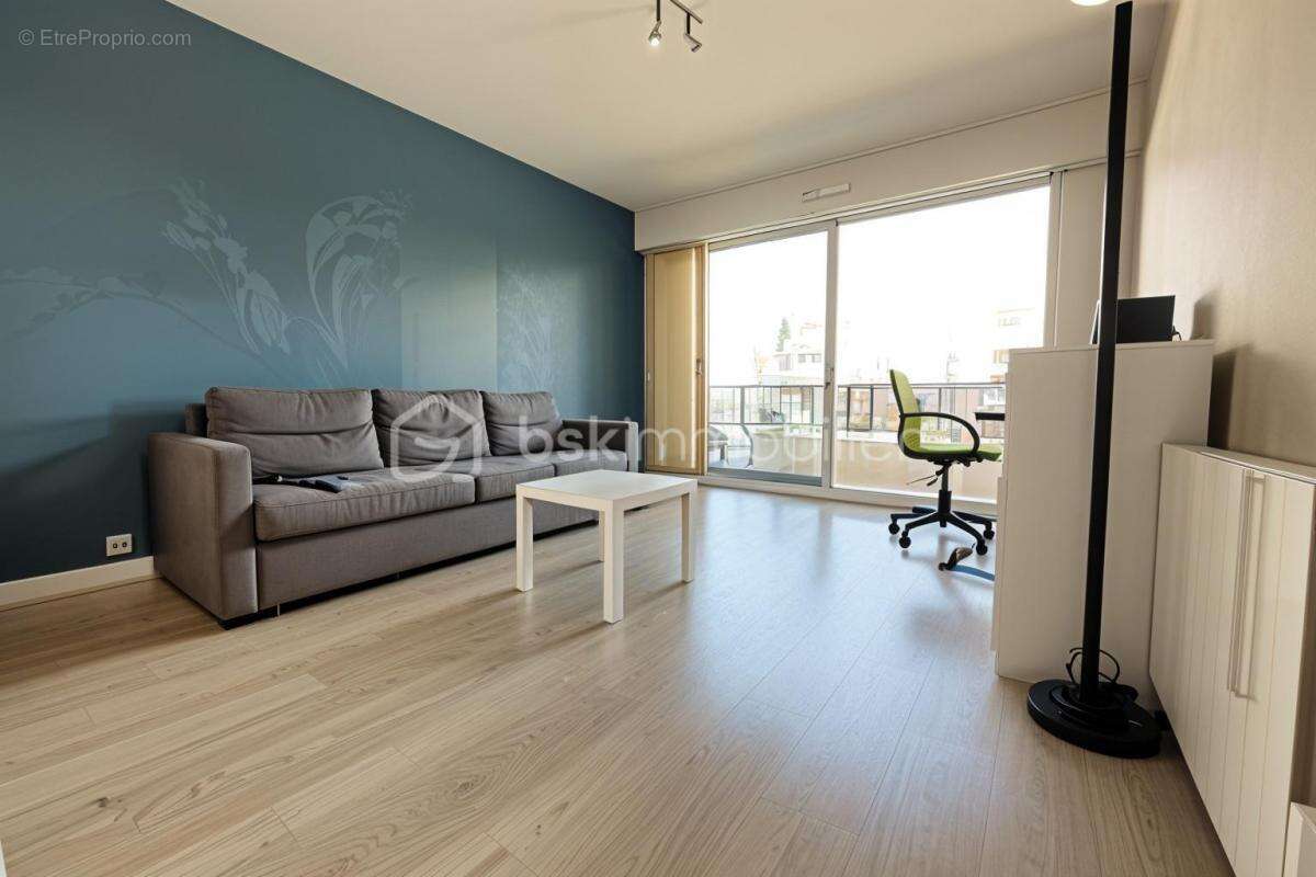  À Vendre – Appartement - photo 2
