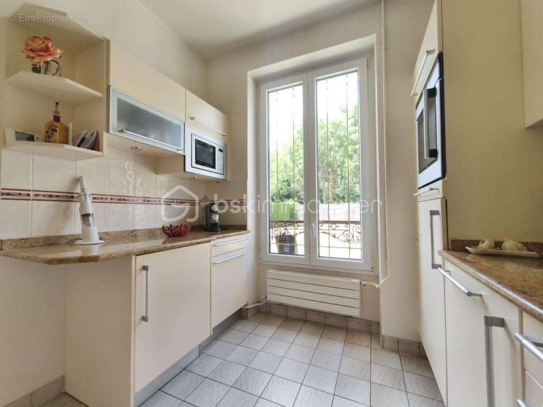 Maison à CONGIS-SUR-THEROUANNE