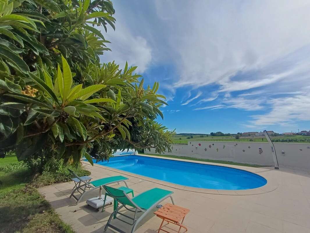 Maison à SAINT-CIERS-DU-TAILLON