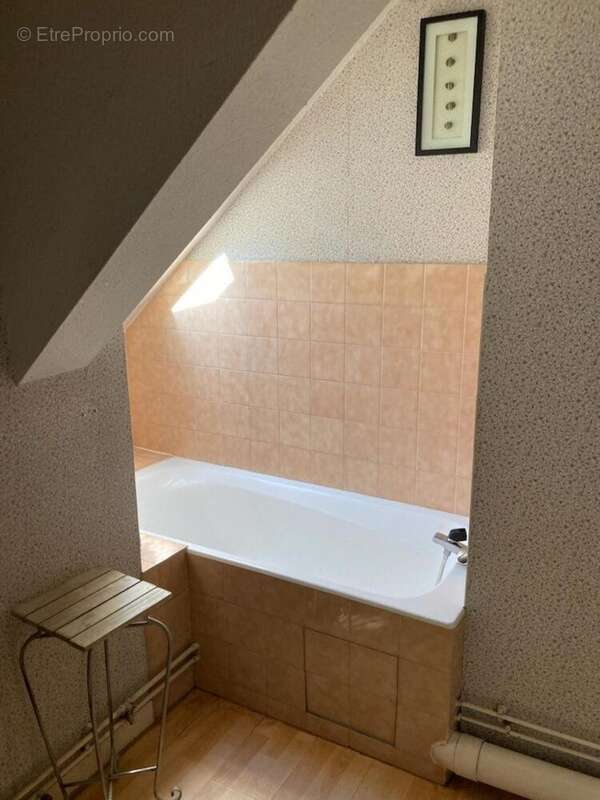 Photo 9 - Appartement à LONS-LE-SAUNIER