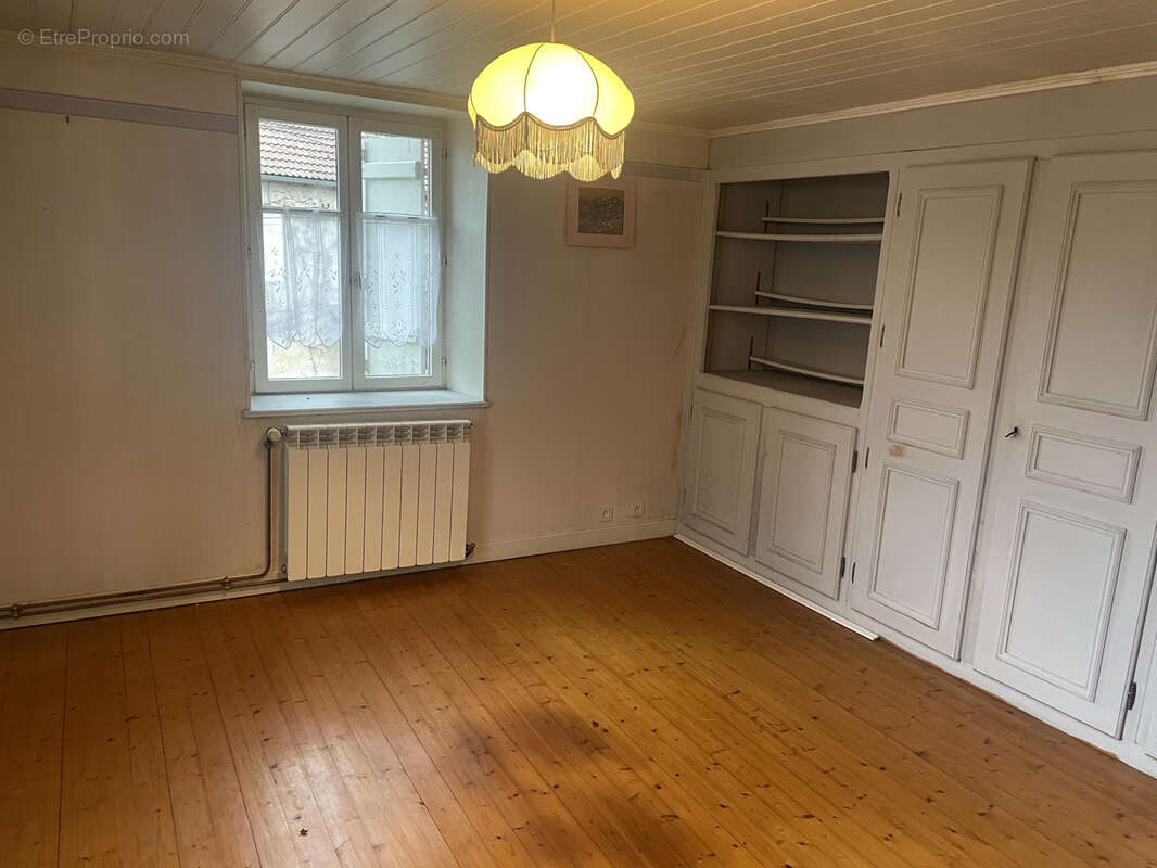 Maison à FROIDETERRE