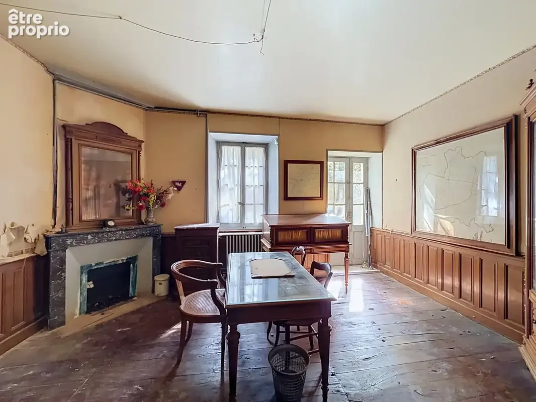 Belle maison de caractère à rénover proche commerces - photo 4