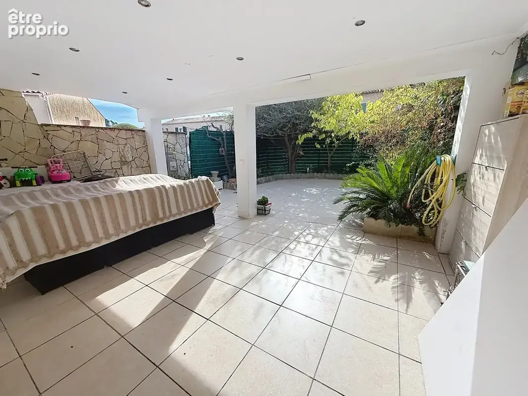 Villa jumelee 4p - 2 parkings  - 1 garage - photo 5