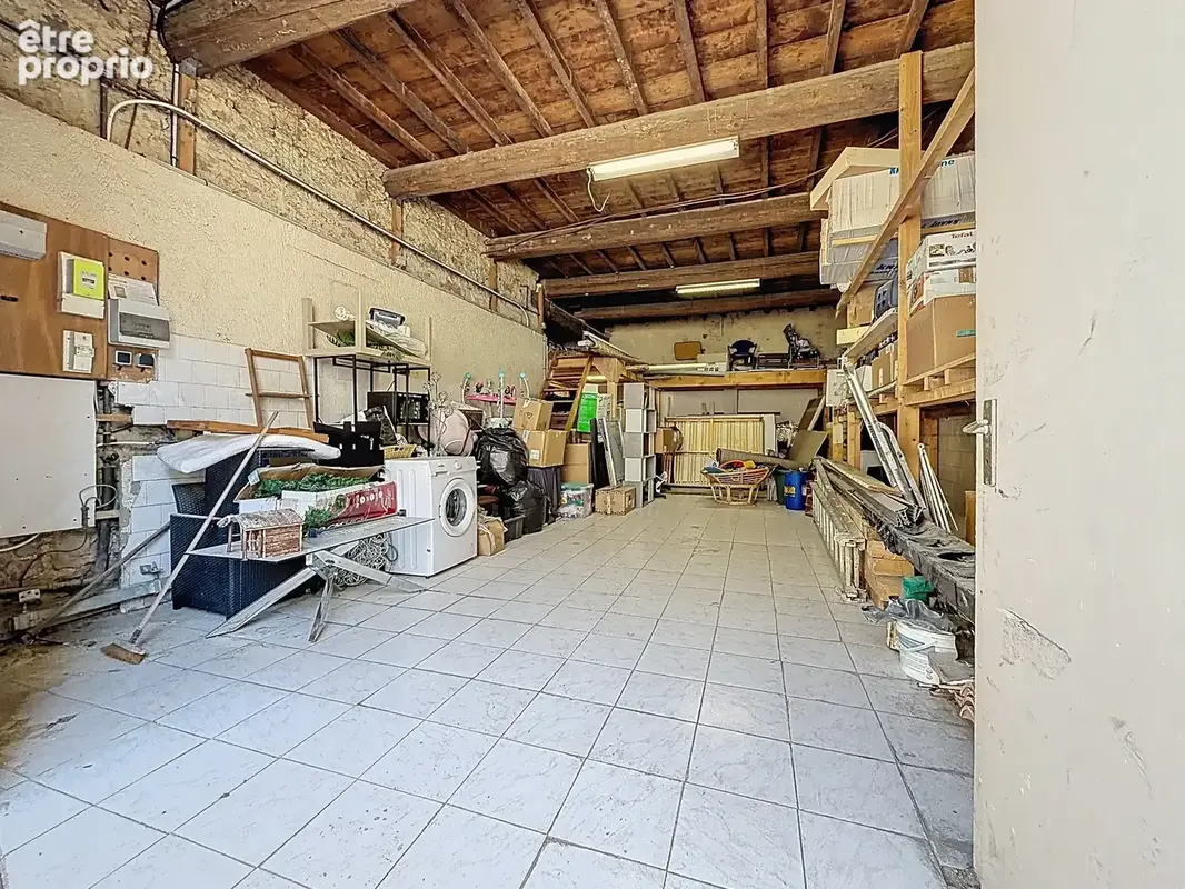 Immeuble à vendre MONTPELLIER (34) 254 m2 au sol -Comprenant un T1bis loué - un T3 libre - une remise de 100 m2 libre - un local - photo 12