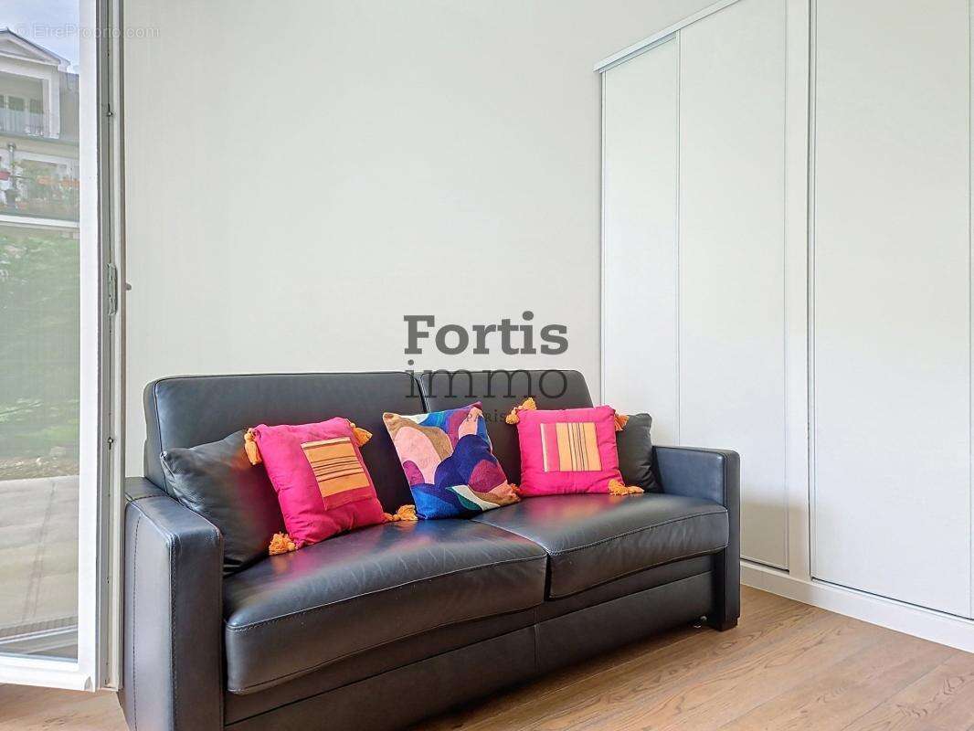 Appartement à LE PLESSIS-ROBINSON
