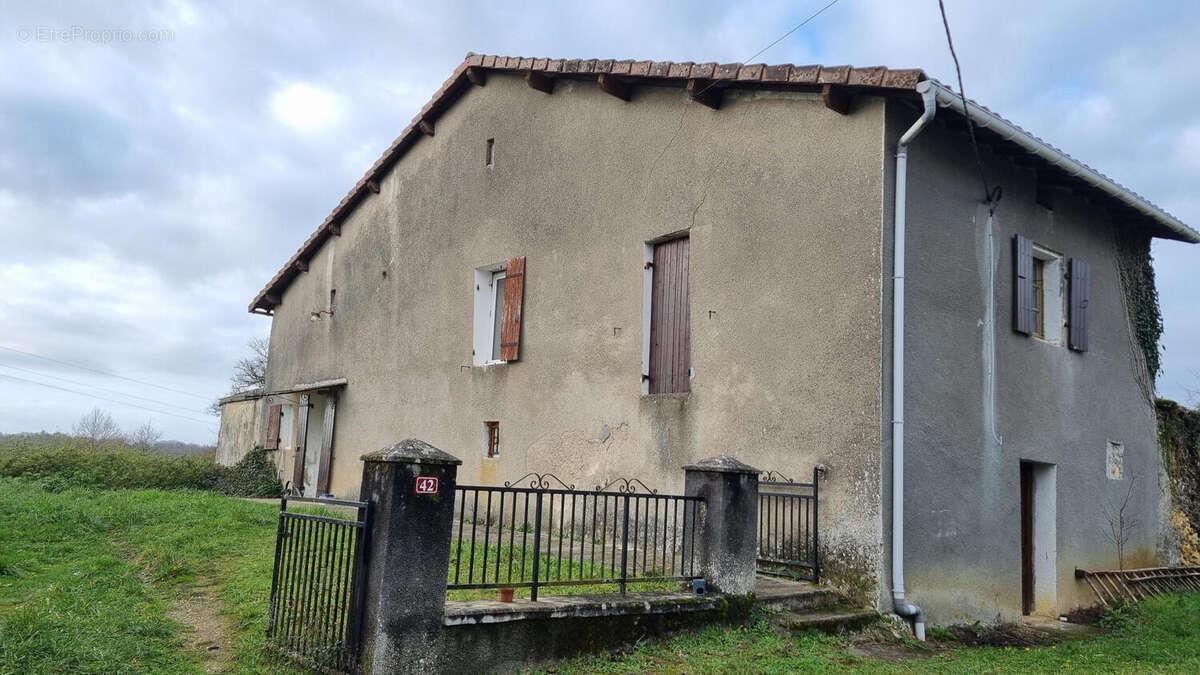 20241221_150137 - Maison à SAINT-FRONT-SUR-NIZONNE