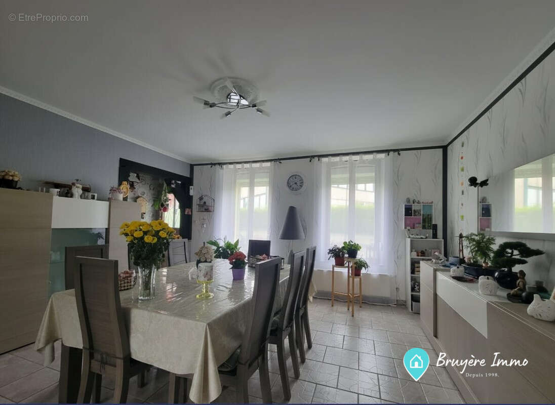 Maison 100 m² à Saint-Michel  - photo 4