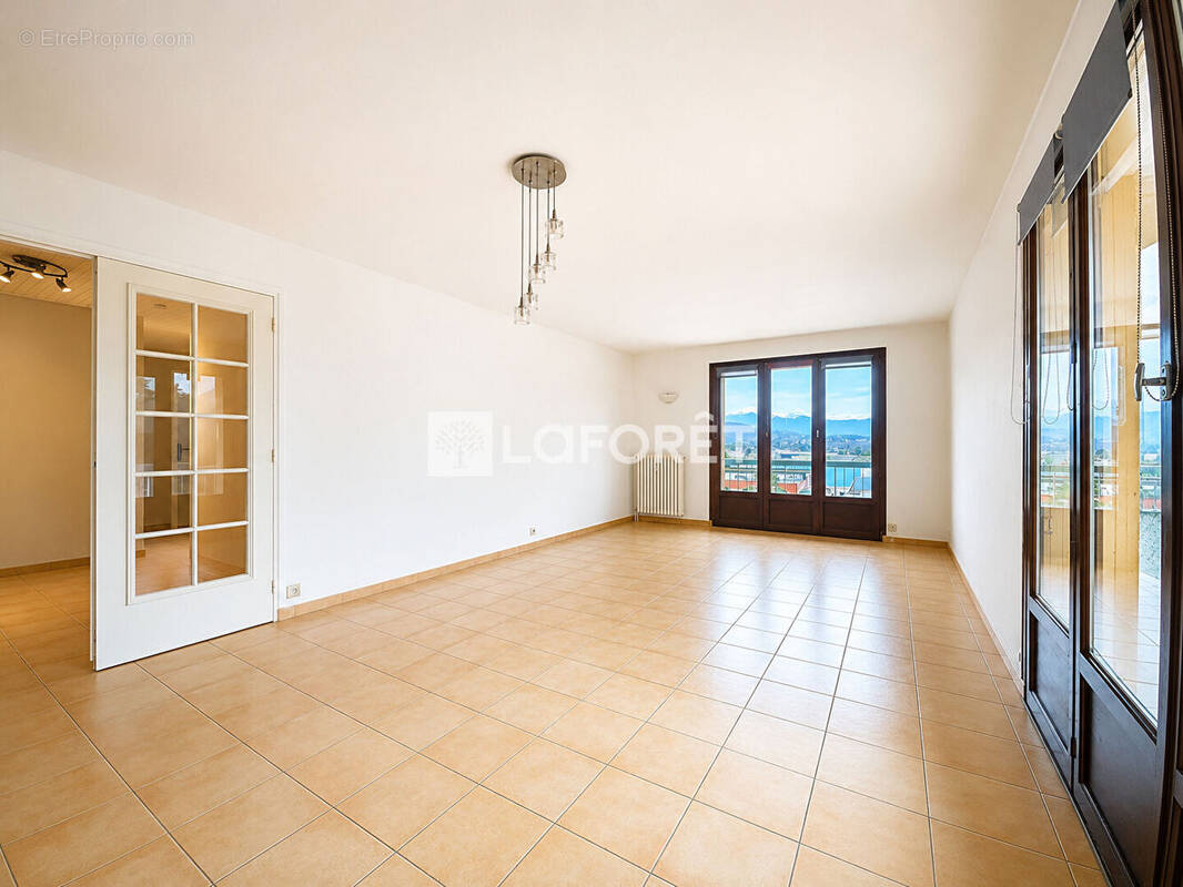 Appartement à LA RAVOIRE