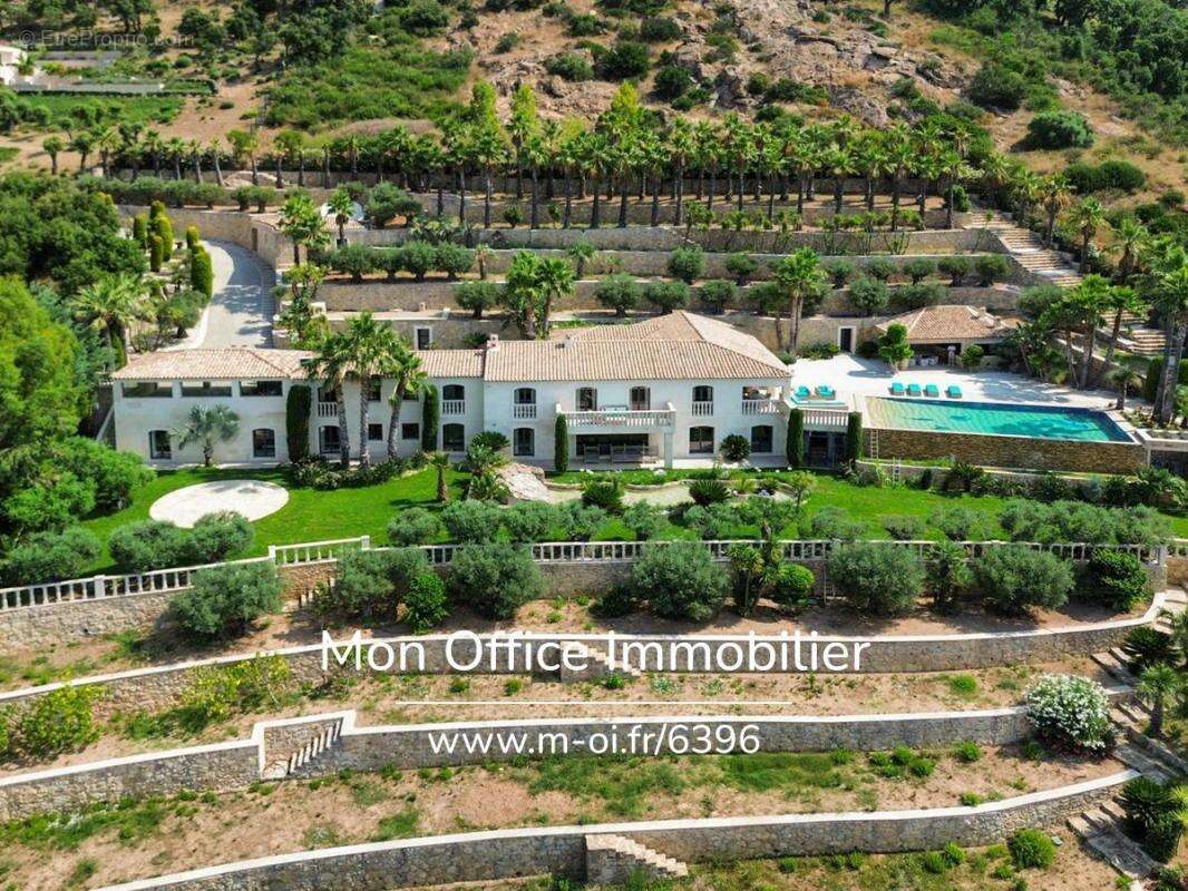 Référence : 6635-pel. - propriété de luxe vue sur saint tropez & vue mer - photo 2