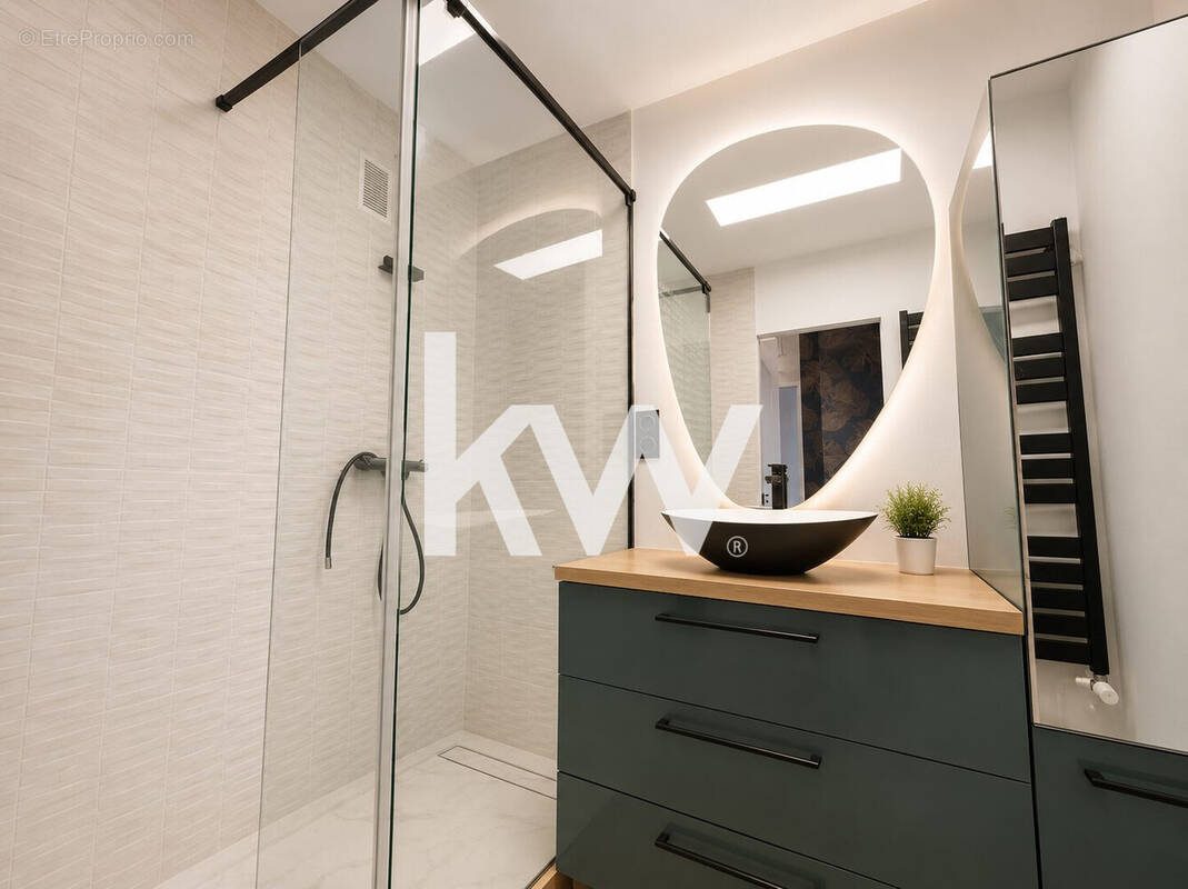 Appartement 74 m² à Saint-Etienne  - photo 1