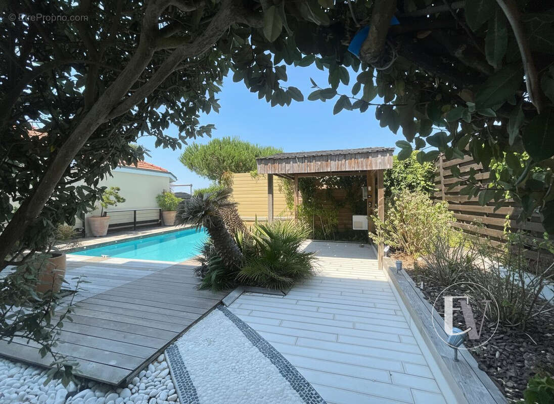 Maison 141 m² à Arcachon  - photo 4
