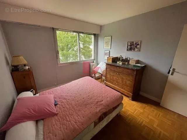 Appartement à ISSY-LES-MOULINEAUX