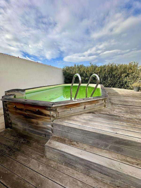 Maison à LA FARE-LES-OLIVIERS