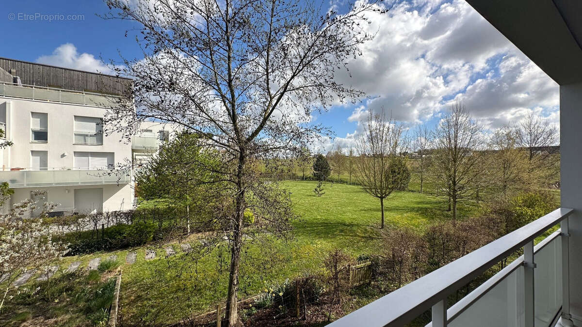 Appartement à BEZANNES