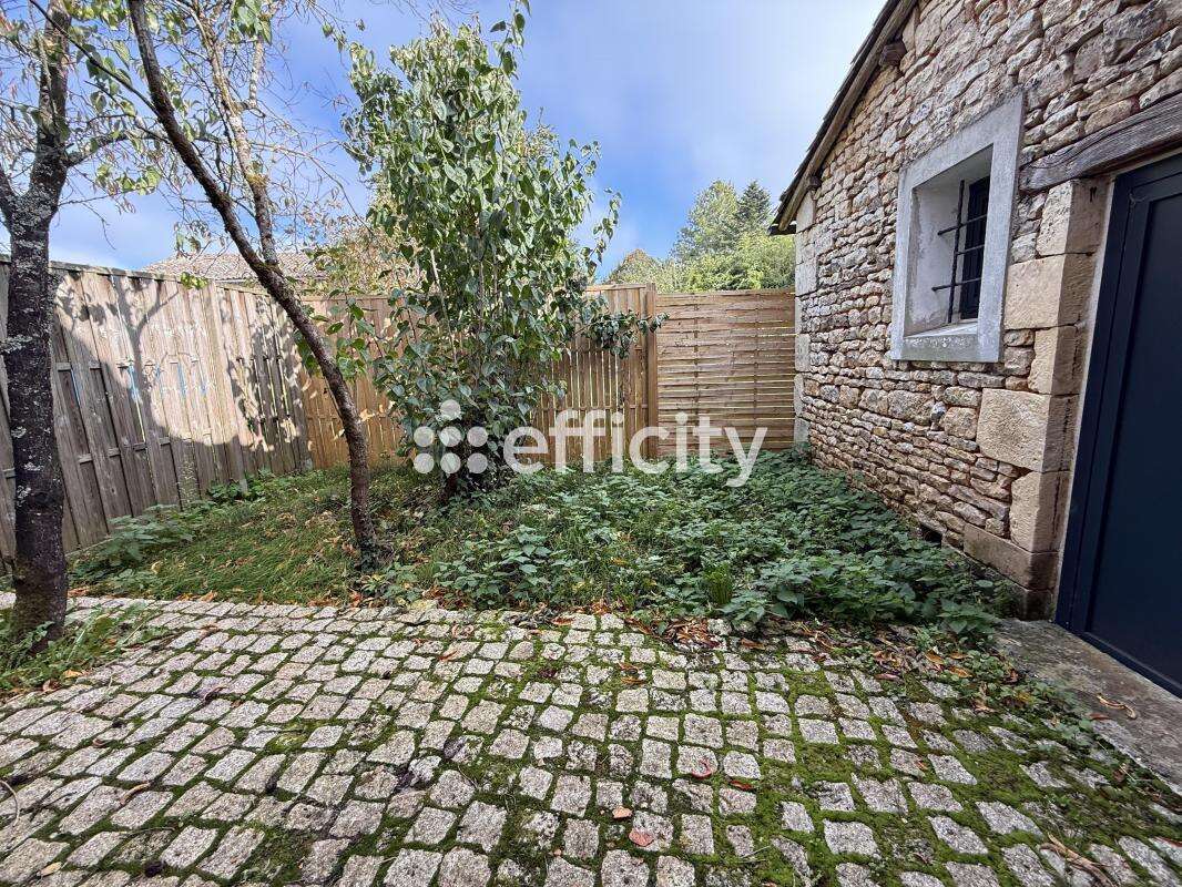 Maison à LA CHAPELLE-POUILLOUX