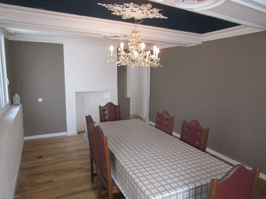 Maison à LANDELLES-ET-COUPIGNY