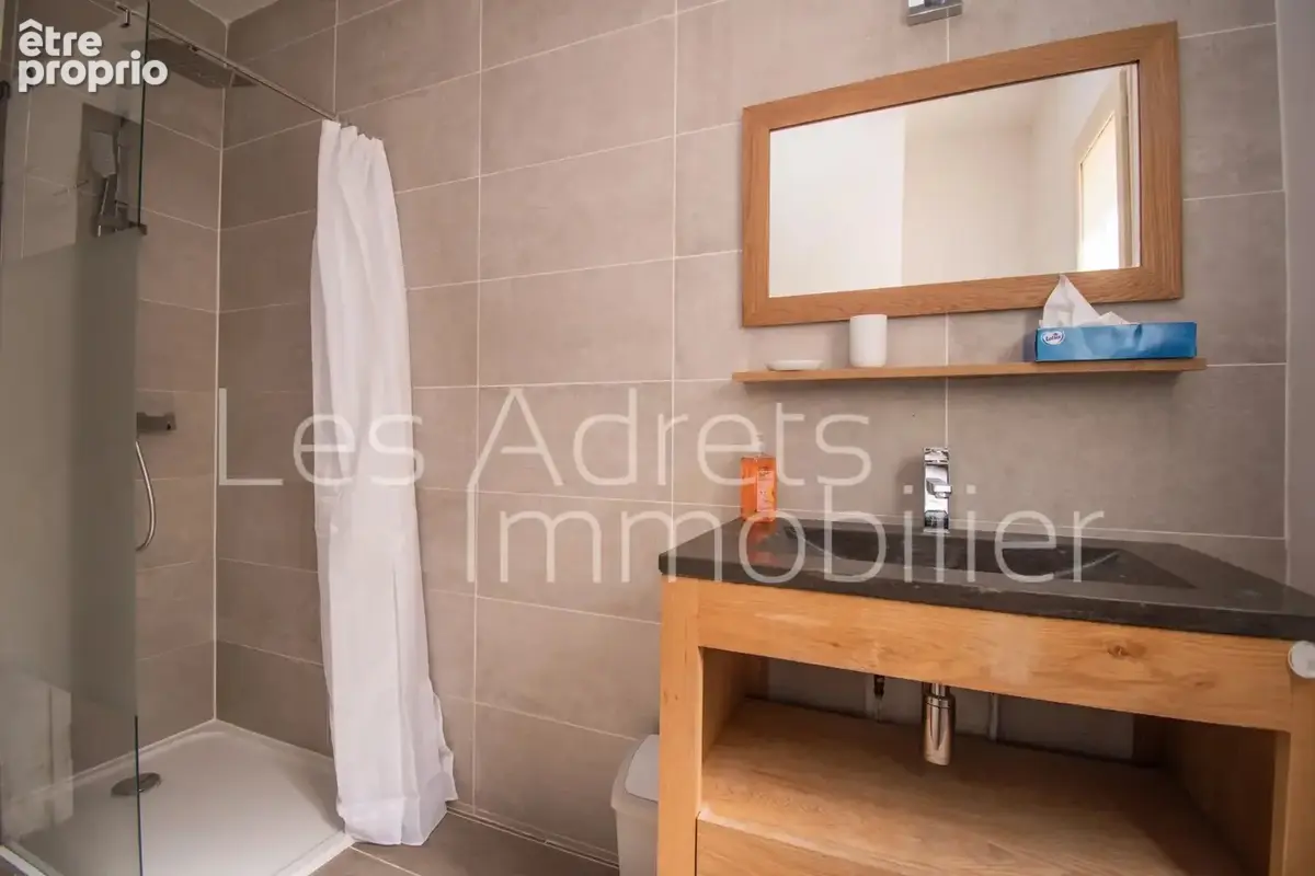Propriété avec 3 logements dans l'Estérel - photo 16
