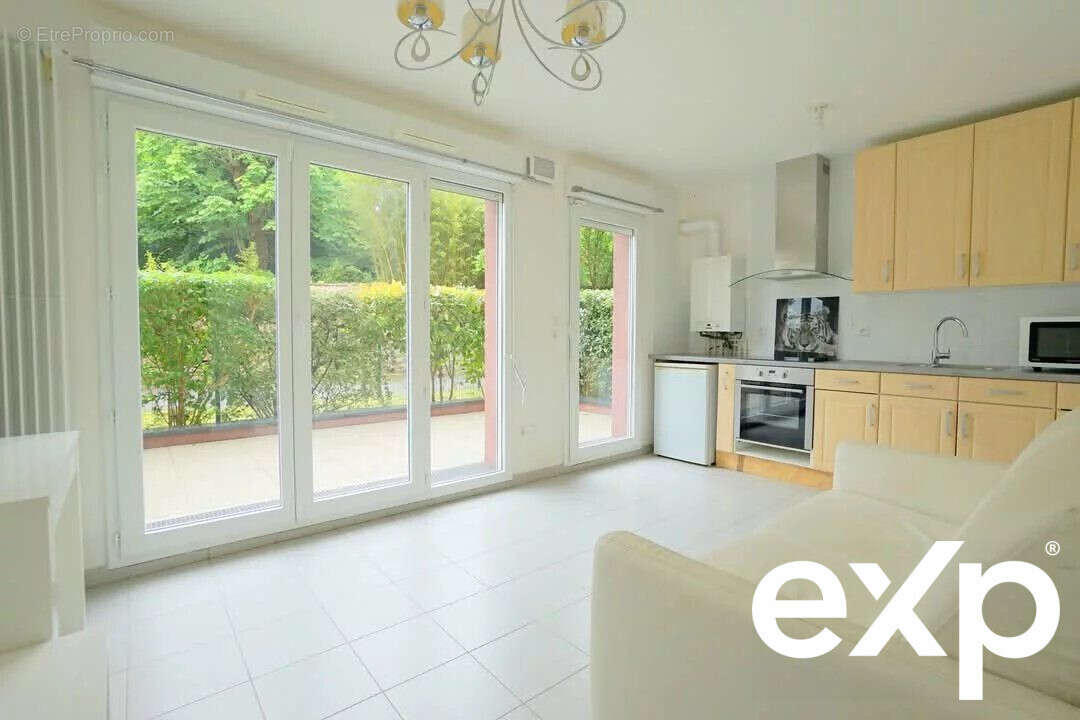 Appartement à ROSNY-SUR-SEINE
