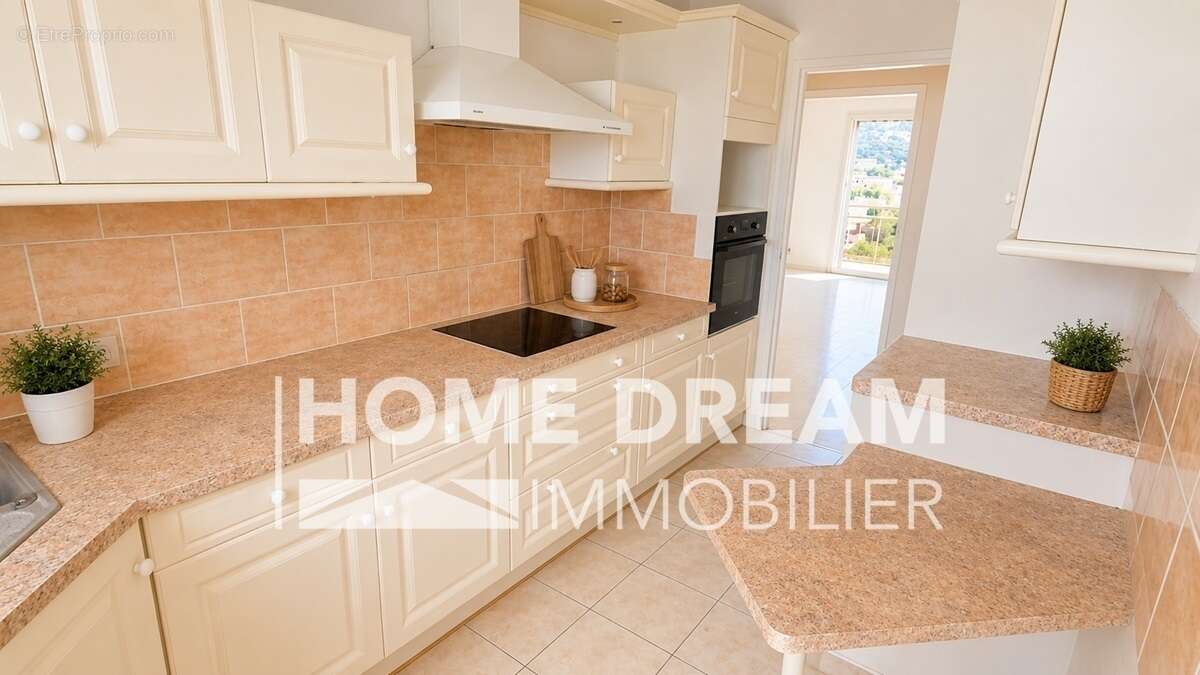Appartement 73 m² à Toulon  - photo 2
