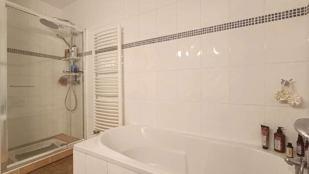 Maison à NEUVILLE-DE-POITOU