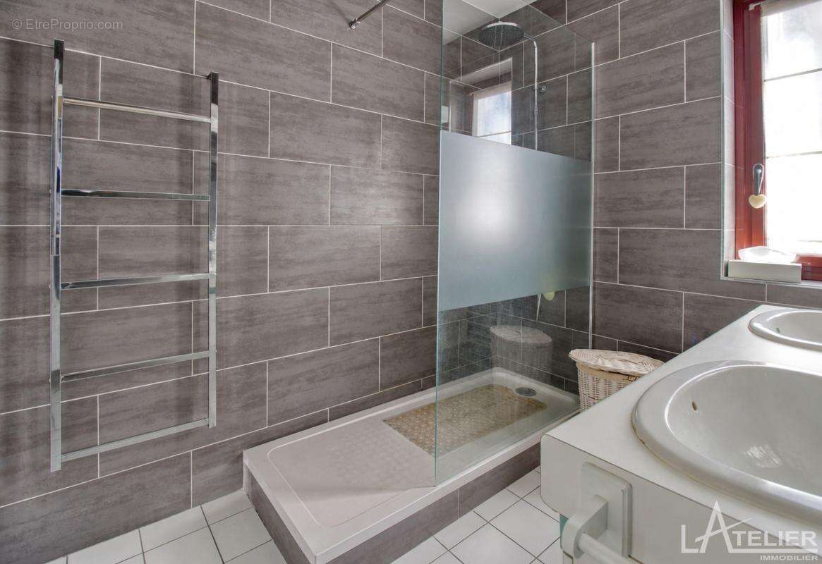 Appartement 70 m² à Sevres  - photo 8