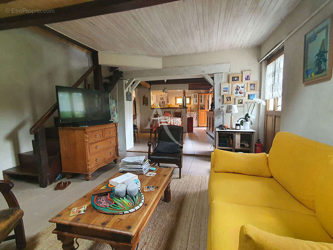 Maison à LA VERNELLE