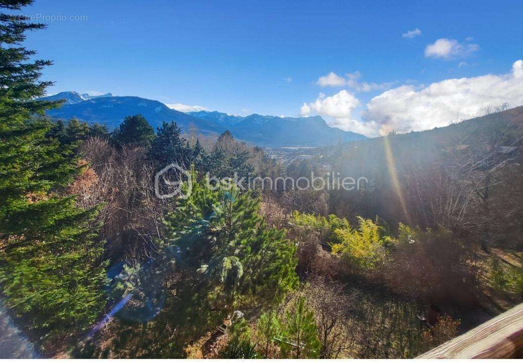 ***Opportunité rare pour investisseurs *-*vaste bâtisse de caractère à Embrun-*** - photo 2